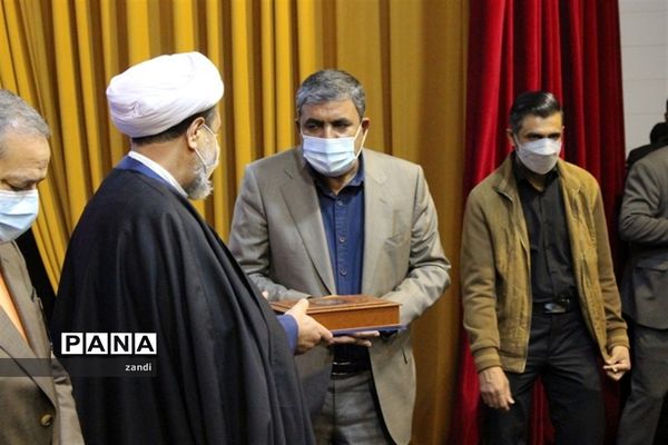 مراسم تکریم و معارفه مدیر‌کل آموزش و پرورش استان کرمان