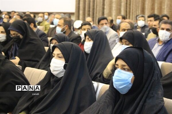مراسم تکریم و معارفه مدیر‌کل آموزش و پرورش استان کرمان