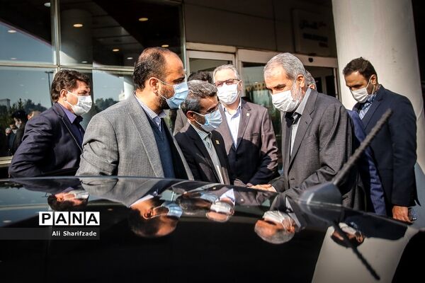 بازدید وزیر آموزش و پرورش از نمایشگاه دستاوردهای جهاد دانشگاهی