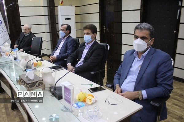 نشست شورای معاونان اداره کل آموزش و پرورش استان بوشهر