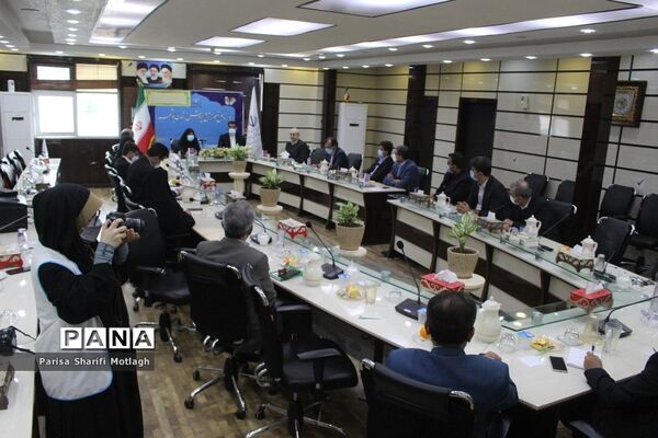 نشست شورای معاونان اداره کل آموزش و پرورش استان بوشهر
