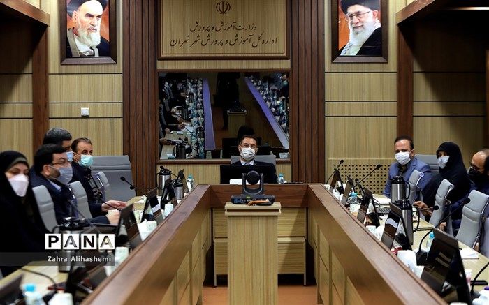 کریمیان: در آموزش و پرورش نباید جهاد تبیین روی زمین بماند