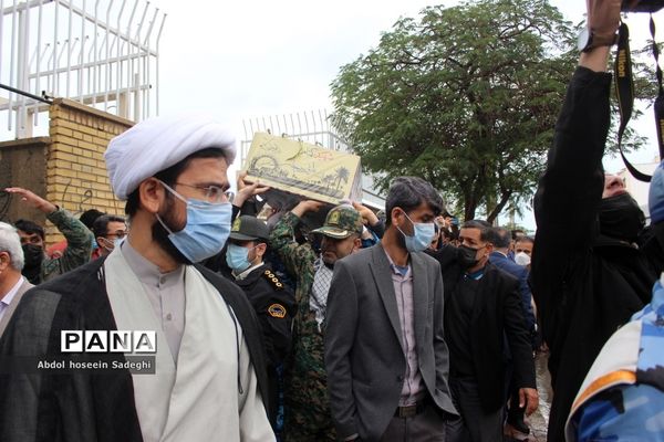 استقبال از پیکر شهیدان گمنام در بوشهر