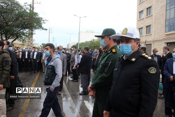 استقبال از پیکر شهیدان گمنام در بوشهر