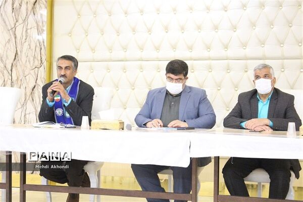 کارگاه آموزشی بازمهندسی و تجلیل از مربیان برتر تشکیلات پیشتازان شهرستان بافق