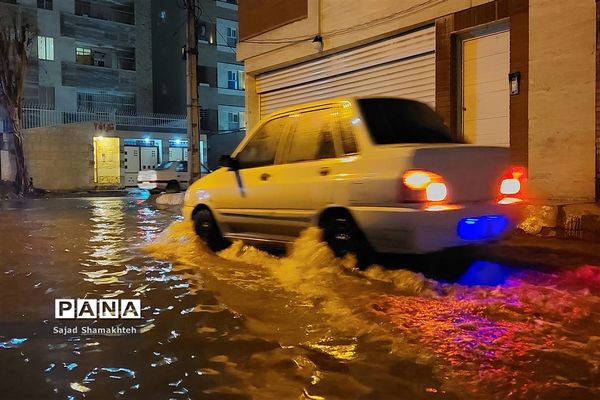 بارش‌های زمستانی و آغاز آبگرفتگی معابر در اهواز