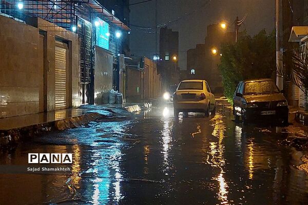 بارش‌های زمستانی و آغاز آبگرفتگی معابر در اهواز