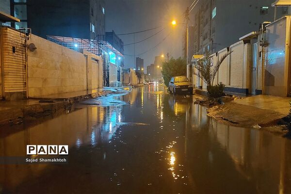 بارش‌های زمستانی و آغاز آبگرفتگی معابر در اهواز