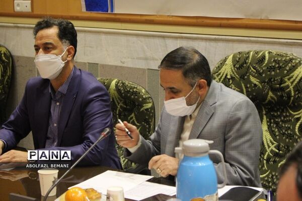 جلسه شورای معاونان آموزش و پرورش قم با حضور «قاسم احمدی لاشکی»