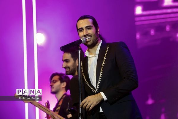 کنسرت ماکان‌بند