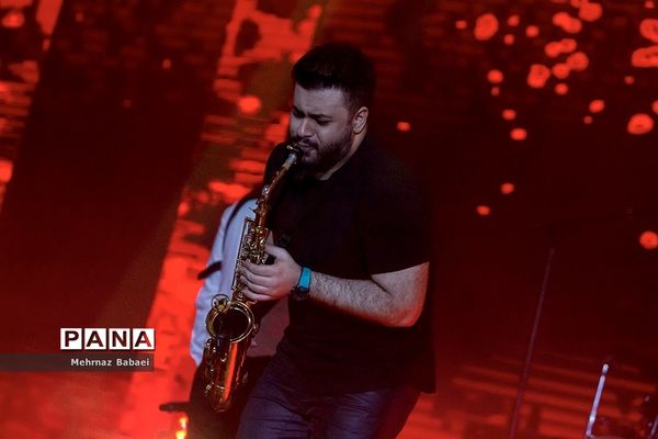 کنسرت ماکان‌بند