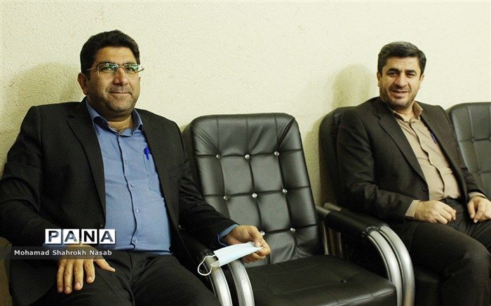 بازدید معاون پژوهش، برنامه‌ریزی و توسعه منابع انسانی آموزش پرورش خوزستان از سازمان دانش‌آموزی