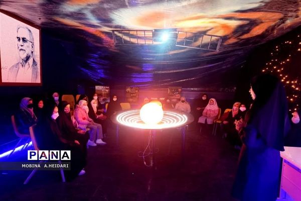 بازدید دانش‌آموزان مدارس قم از کارگاه نجوم هنرستان صباری