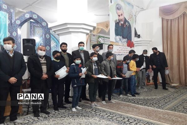 محفل انس با قرآن به مناسبت سالگرد قاسم سلیمانی در شهرستان خلیل‌آباد