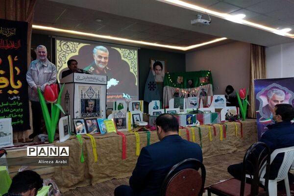 وداع دانش‌آموزان با پیکر شهید گمنام