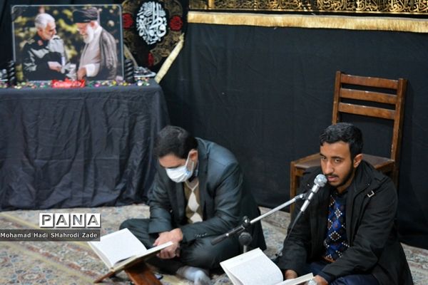 برگزاری مجلس یادبود شهید دلها حاج قاسم سلیمانی در آموزش و پرورش ناحیه یک مشهد