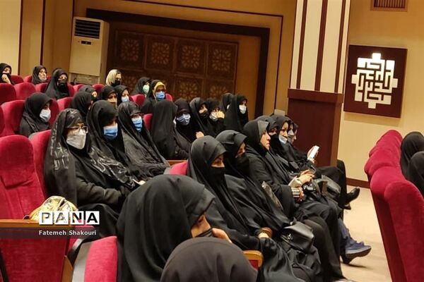 گردهمایی بزرگ بانوان فاطمی درشهرستان اسلامشهر