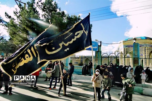 تشییع پیکر شهدای تازه تفحص شده دوران هشت سال دفاع مقدس در چرمهین استان اصفهان