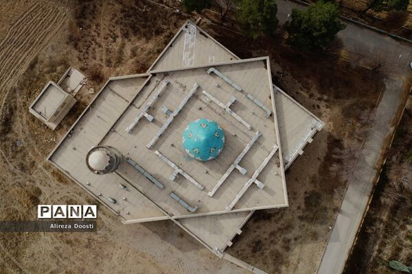 فضای زمستانی اردوگاه شهید آیت اله دستغیب در شیراز