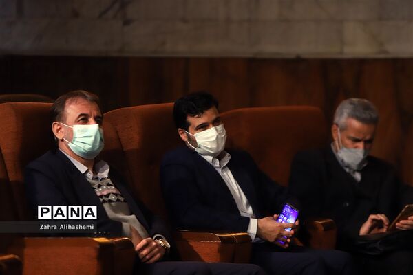 نشست تببین برنامه‌های اجرایی حوزه مشاوره و مراقبت در برابر آسیب‌های اجتماعی