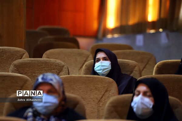 نشست تببین برنامه‌های اجرایی حوزه مشاوره و مراقبت در برابر آسیب‌های اجتماعی