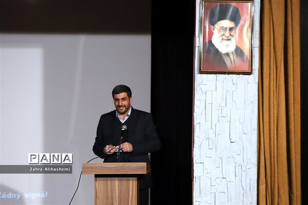 نشست تببین برنامه‌های اجرایی حوزه مشاوره و مراقبت در برابر آسیب‌های اجتماعی