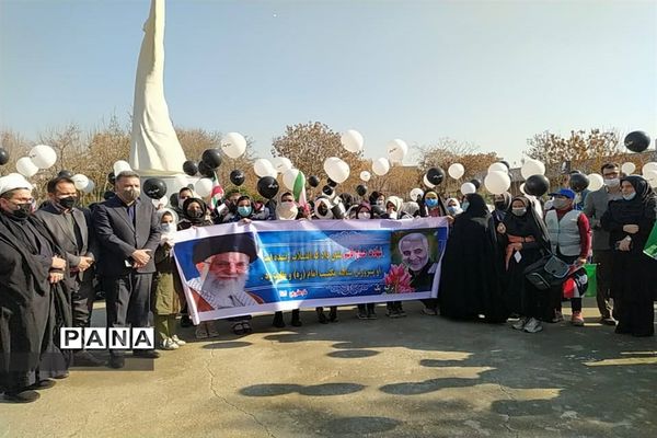 اجتماع یاران دبستانی حاج قاسم ویژه دانش آموزان منطقه19