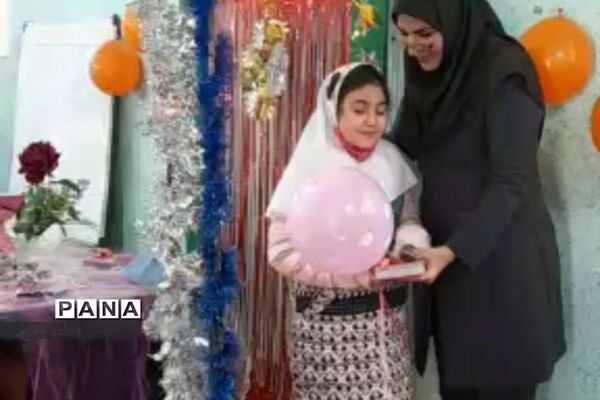 برگزاری جشن قرآن در مدارس ابتدایی آموزش و پرورش رودهن