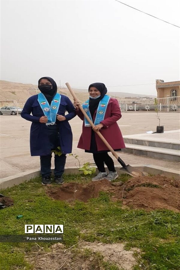 آیین گرامیداشت روز درختکاری و هفته منابع طبیعی در خوزستان