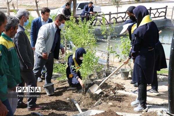 آیین گرامیداشت روز درختکاری و هفته منابع طبیعی در خوزستان