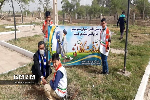 آیین گرامیداشت روز درختکاری و هفته منابع طبیعی در خوزستان