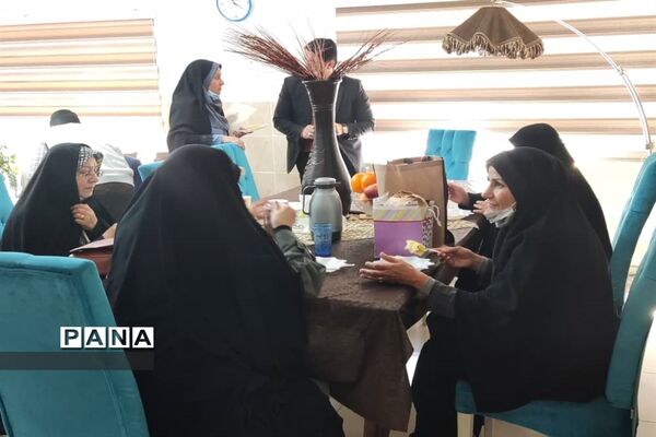 بزرگداشت هفته امور تربیتی و تربیت اسلامی در منطقه ۱۵ تهران