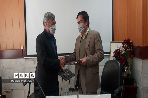 امضای تفاهم‌نامه همکاری اداره ورزش و جوانان با آموزش و پرورش کاشمر