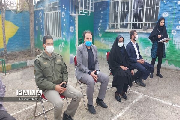 مراسم روز درختکاری در شهرستان قرچک مدرسه علم‌ و‌ ادب با شعار هر دانش‌آموز یک نهال