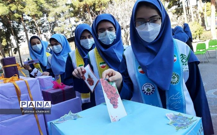 جشن نیکوکاری به رسم مهربانی و همدلی در منطقه ۱۳ برگزار شد