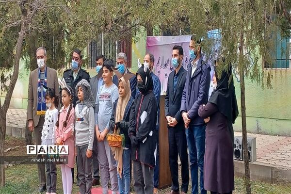 مراسم روز درختکاری در کانون امام خمینی شهر محمدیه (استان قزوین)