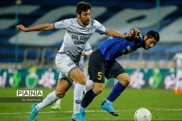 دیدار تیم‌های تیم استقلال و گل‌گهر