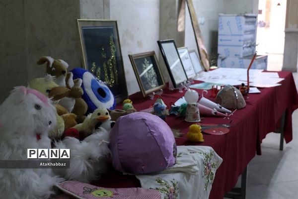 تجلیل از فعالان تربیتی فرهنگی ناحیه پنج تبریز