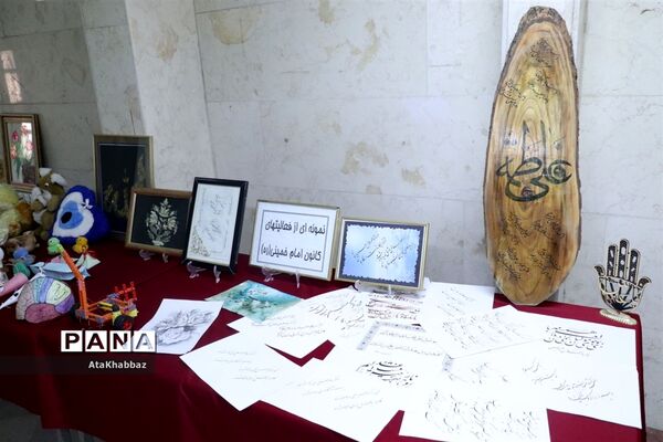 تجلیل از فعالان تربیتی فرهنگی ناحیه پنج تبریز