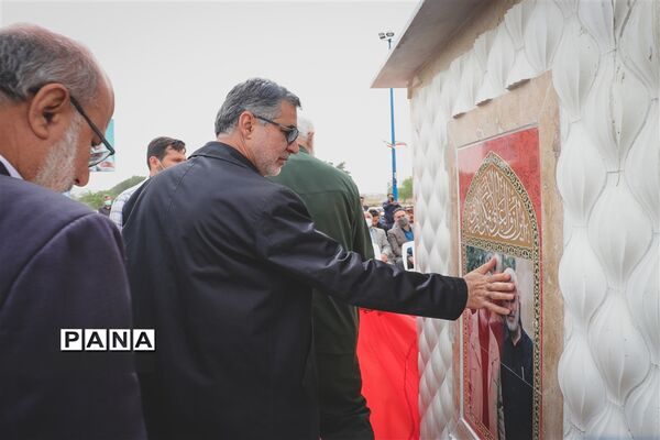 رونمایی از تندیس شهید سپهبد حاج قاسم سلیمانی در شهرستان امیدیه