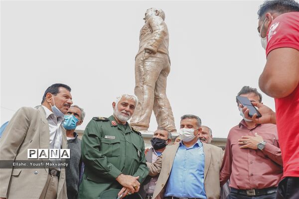 رونمایی از تندیس شهید سپهبد حاج قاسم سلیمانی در شهرستان امیدیه