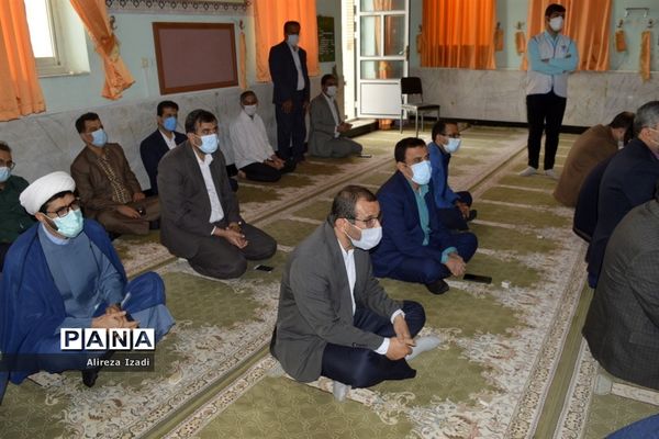 تجلیل از جانبازان فرهنگی دفاع مقدس در اداره کل آموزش و پرورش استان بوشهر