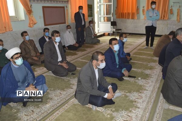 تجلیل از جانبازان فرهنگی دفاع مقدس در اداره کل آموزش و پرورش استان بوشهر
