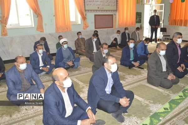 تجلیل از جانبازان فرهنگی دفاع مقدس در اداره کل آموزش و پرورش استان بوشهر