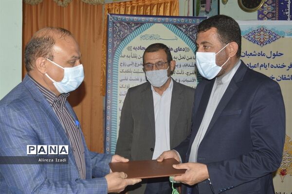 تجلیل از جانبازان فرهنگی دفاع مقدس در اداره کل آموزش و پرورش استان بوشهر