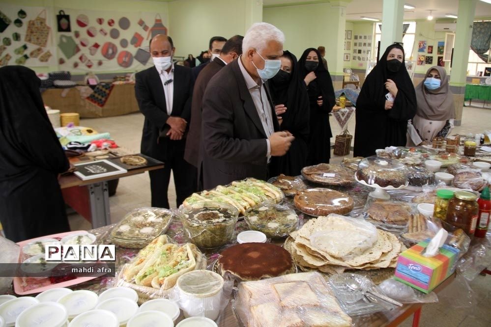 نمایشگاه خانواده ایرانی، تولیدات ایرانی در هنرستان فرزانگان شهرستان بهبهان