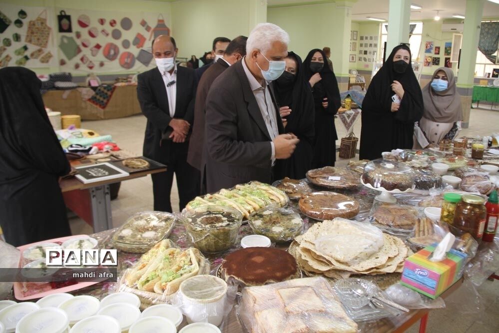 نمایشگاه خانواده ایرانی، تولیدات ایرانی در هنرستان فرزانگان شهرستان بهبهان
