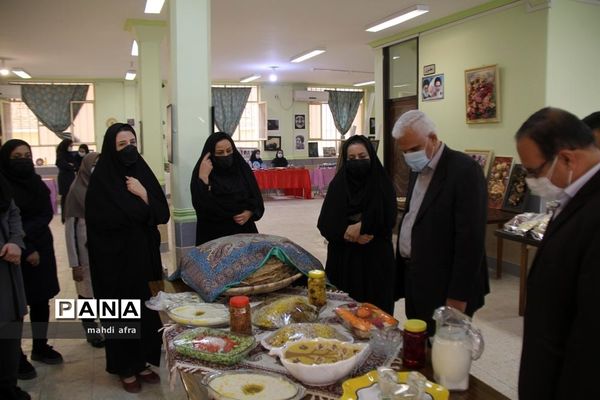نمایشگاه خانواده ایرانی، تولیدات ایرانی در هنرستان فرزانگان شهرستان بهبهان