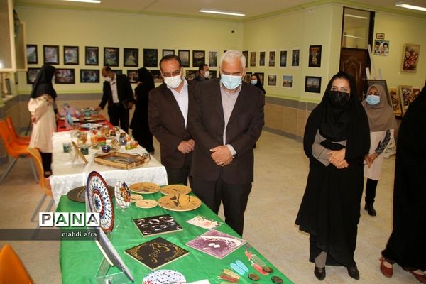 نمایشگاه خانواده ایرانی، تولیدات ایرانی در هنرستان فرزانگان شهرستان بهبهان