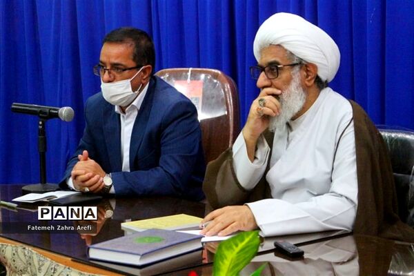 تقدیر امام جمعه شهرستان زابل از برگزیدگان جشنواره یاوران انقلاب